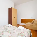 Laura\'S Apartment